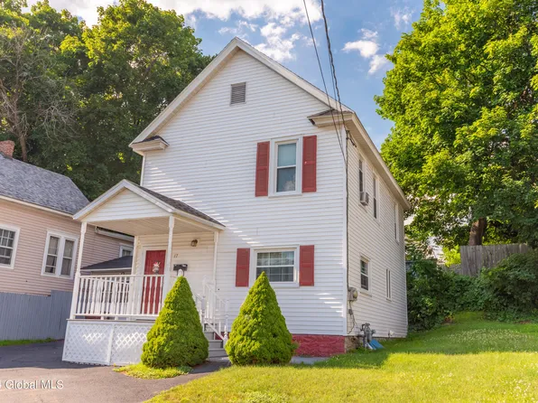 17 Fourth Avenue, Gloversville, NY 12078