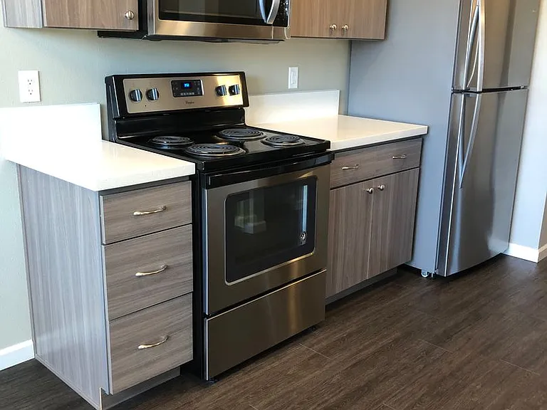 Plumtree Apartments — Photo 43