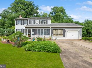 24 Fountain Blvd, Burlington, NJ 08016