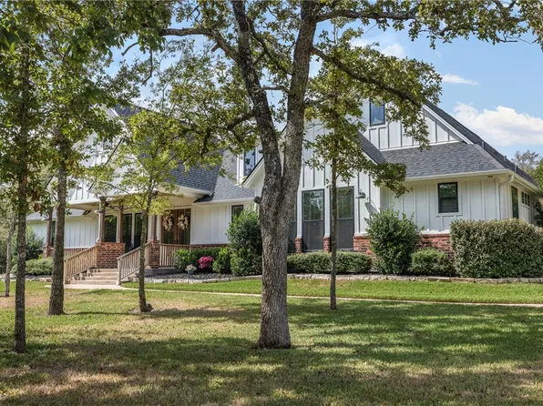 1001 Howe Dr, College Station, TX 77845