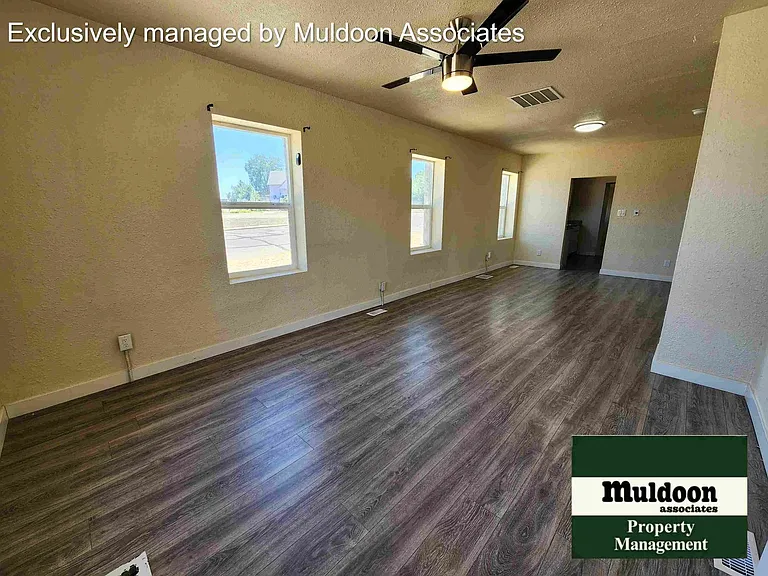 623 E Routt Ave — Photo 2