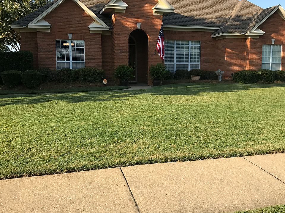 1st image of 1819 Brookstone Dr
