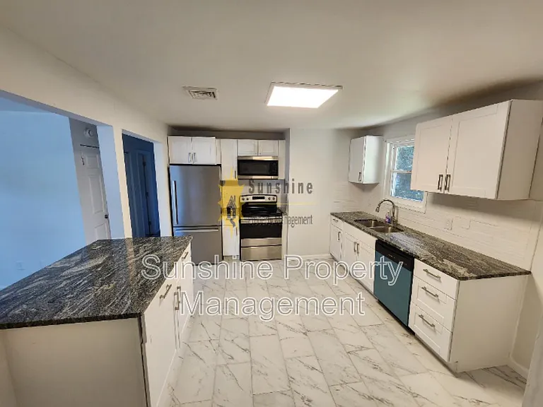 213 Picard Dr — Photo 4
