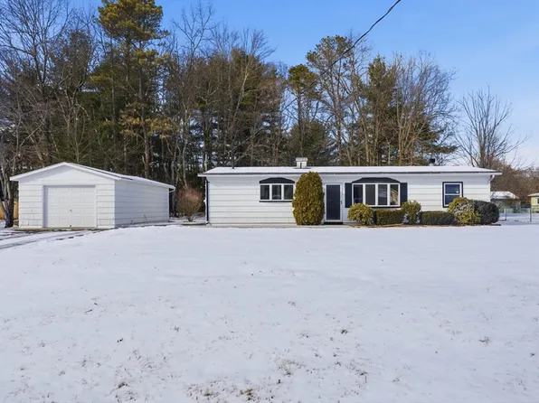 37 Sun Valley Rd, Holyoke, MA 01040