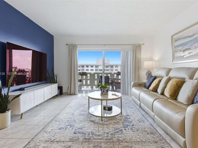 4330 Hillcrest Dr APT 916, Hollywood, FL, 33021