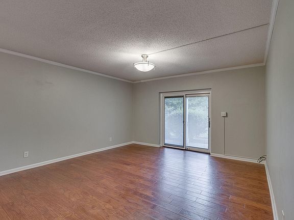 3rd image of 5709 Lyons View Pike APT 1107