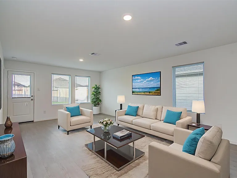 25364 Carnation Ct — Photo 4