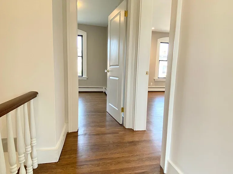 26 Court St #B — Photo 7