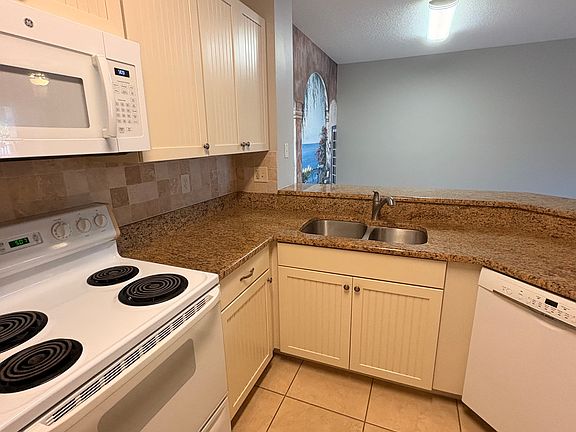 5th image of 540 Florida Club Blvd APT 207