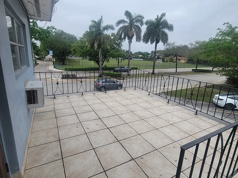733 Curtiss Pkwy #7 — Photo 10
