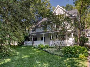 16 Woods Dr, Harbor Springs, MI 49740