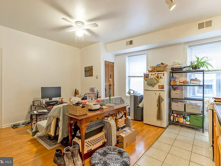 129 W Susquehanna Ave #2F — Photo 4