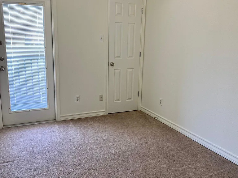 15422 Seamount Cay Ct #303 — Photo 14