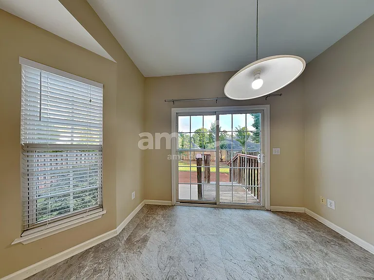 25 Bellows Falls Dr — Photo 5