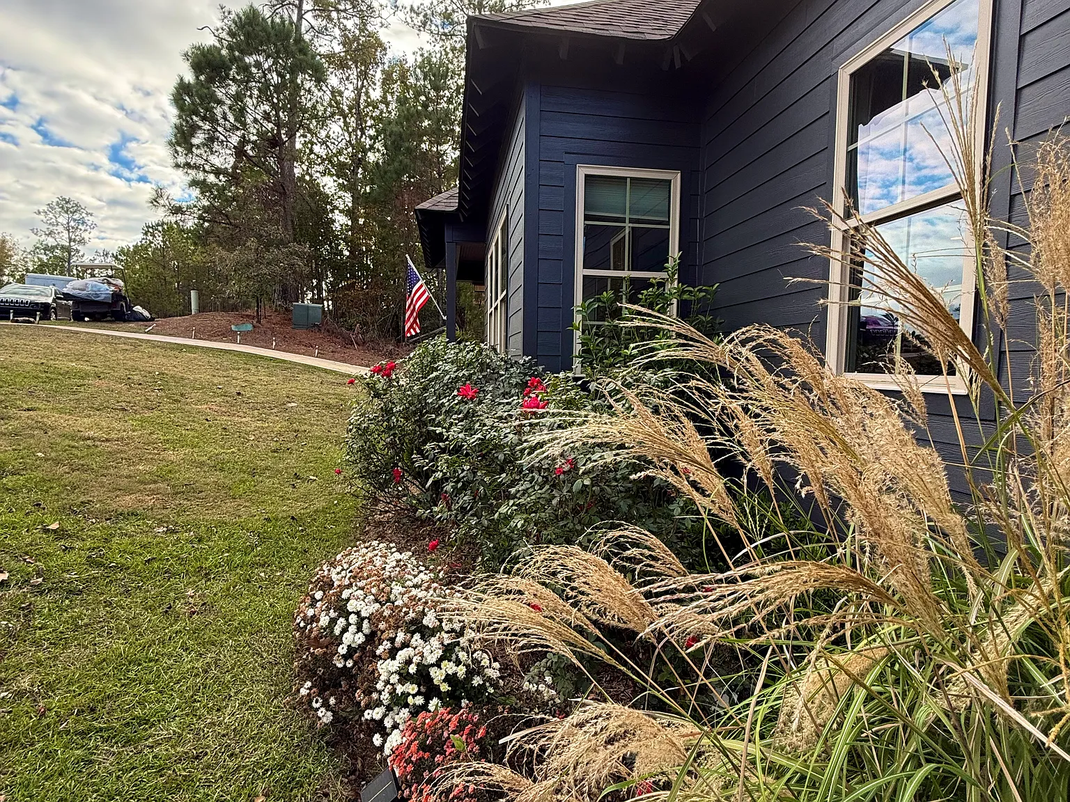 3 bed, 1304 sqft, $2,800 — Photo 2