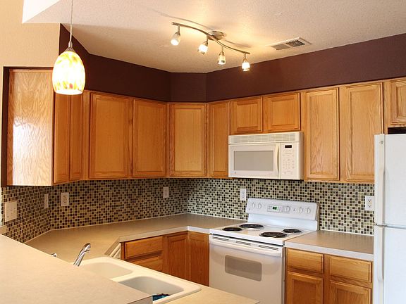3rd image of 4245 Boardwalk Dr Unit B3
