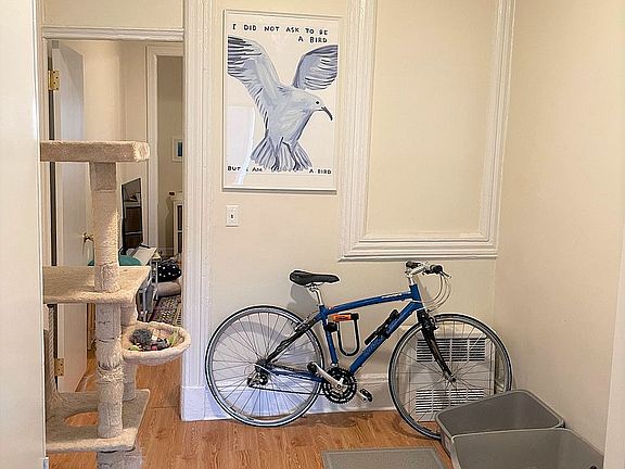 4th image of 593 Park Pl APT 3R