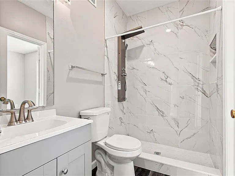 10467 Villa View Cir #10467 — Photo 15