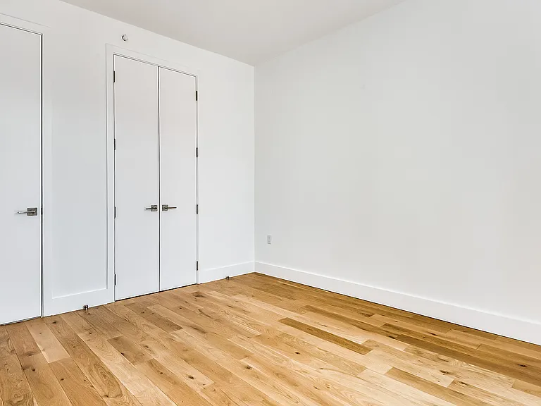 38-38 32nd St #910 — Photo 9