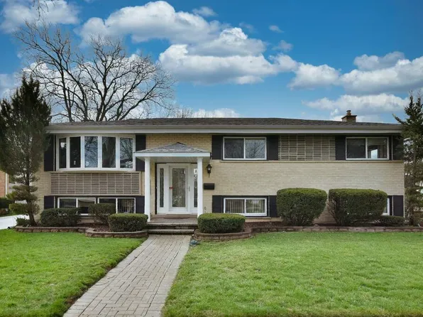 618 Forest Preserve Dr, Wood Dale, IL 60191