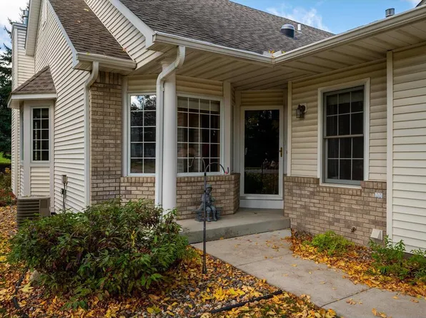 7280 Bordner Dr, Inver Grove Heights, MN 55076