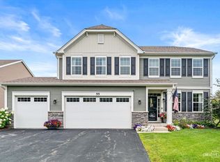 55 Windstone Dr, North Aurora, IL 60542