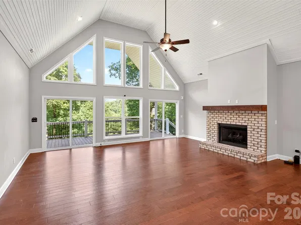 771 Sally Gap Rd, Old Fort, NC 28762