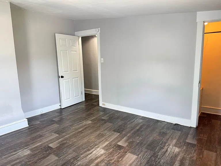 2146 Main St — Photo 21
