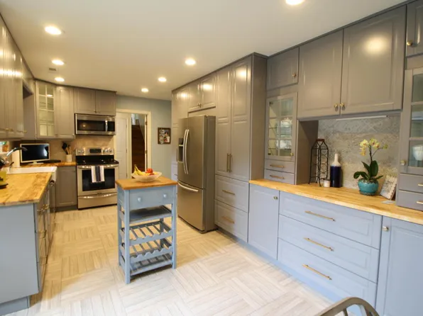 1814 Kempton Rd, Charleston, SC 29412