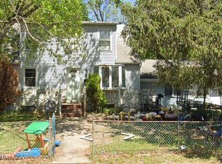 23 Carey St, Lakewood, NJ 08701