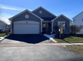 1013 White Pine Trl, Hampshire, IL 60140