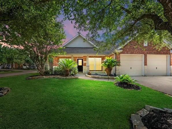 17403 N Riata Lake Drive, Cypress, TX 77433