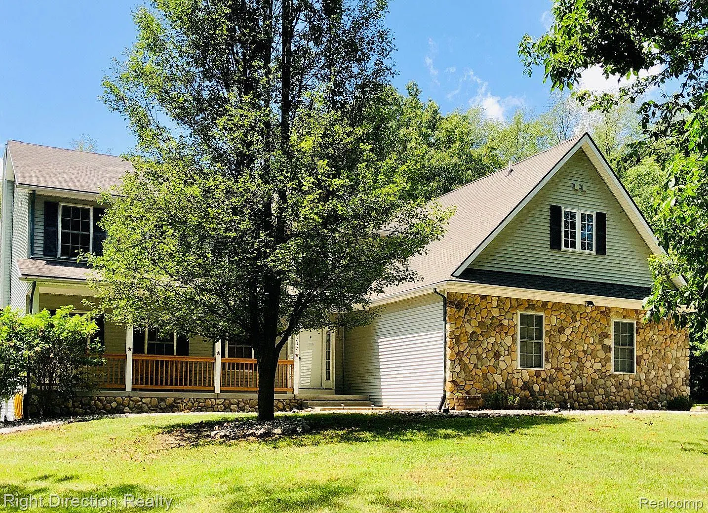 9151 Majestic Acres Dr photo 1