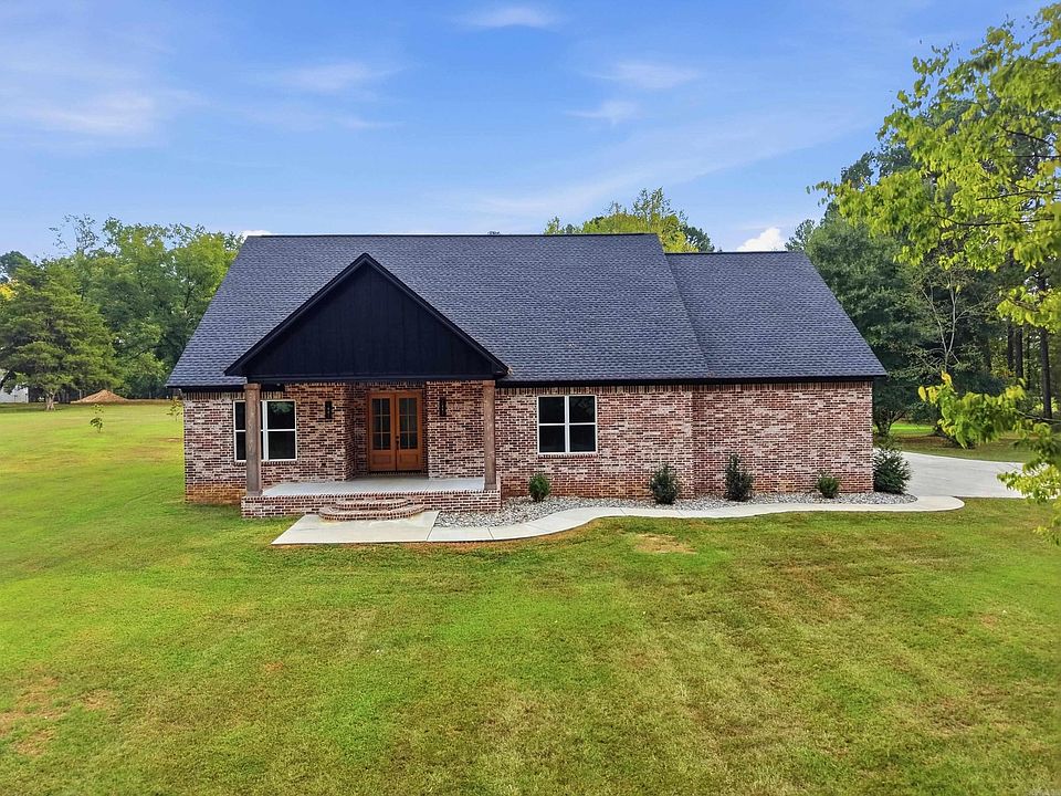 1st image of 270 Arrowhead Rd