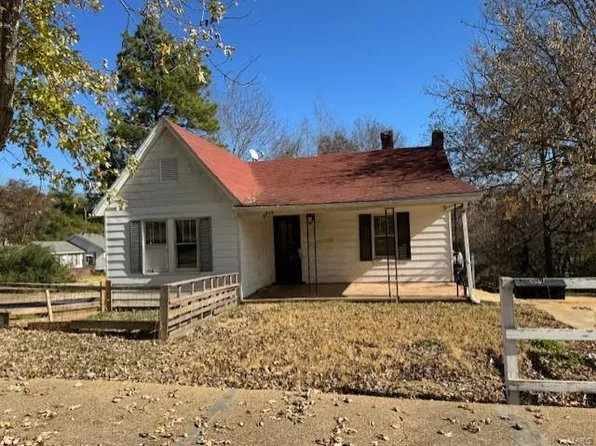 410 Jackson St, Doniphan, MO 63935