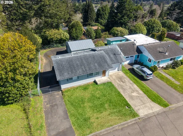 1600 S 16th St, Coos Bay, OR 97420