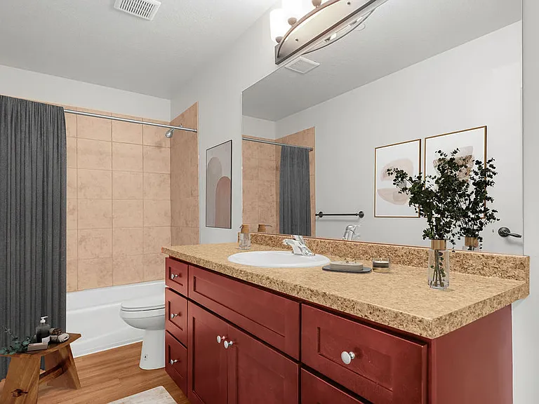 Logan Gateway Apartments — Photo 13