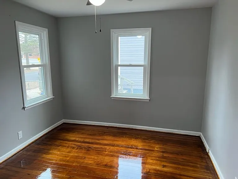 808 N Elm St — Photo 5