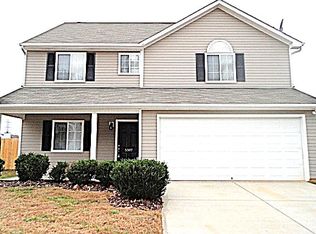 5507 Carriage Woods Dr, Browns Summit, NC 27214