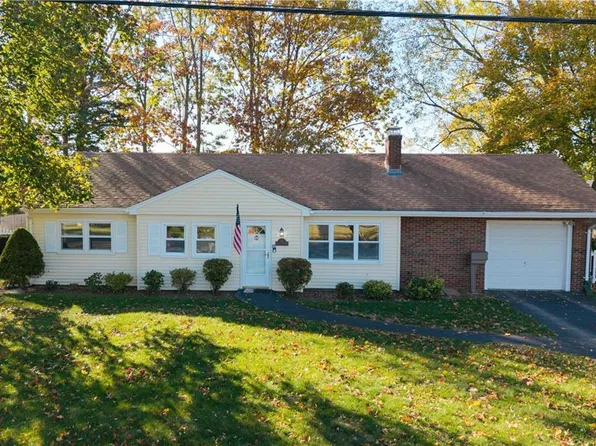 25 Honeysuckle Rd, Warwick, RI 02888