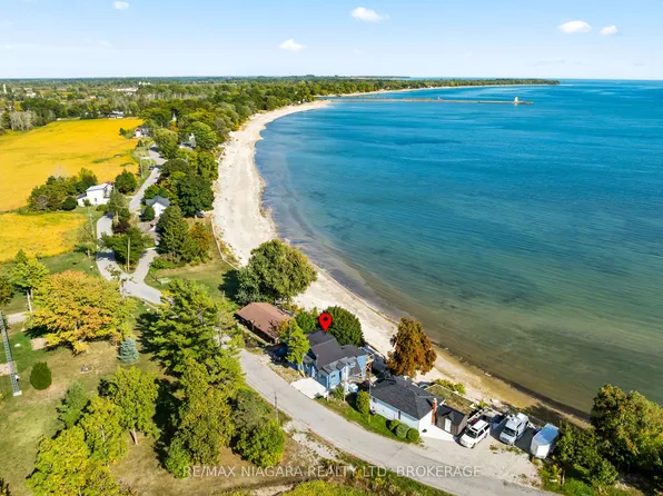 105 Lighthouse Dr, Haldimand County, ON N1A 2W6