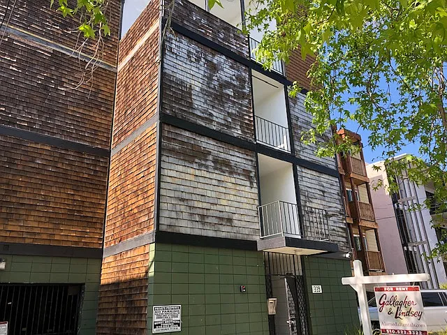 1 bed, 700 sqft, $2,100 — Photo 1