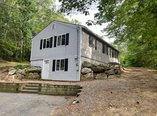 4 Happy Hollow Rd, Danville, NH 03819