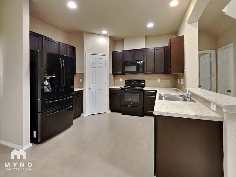 4606 Todds Farm — Photo 6