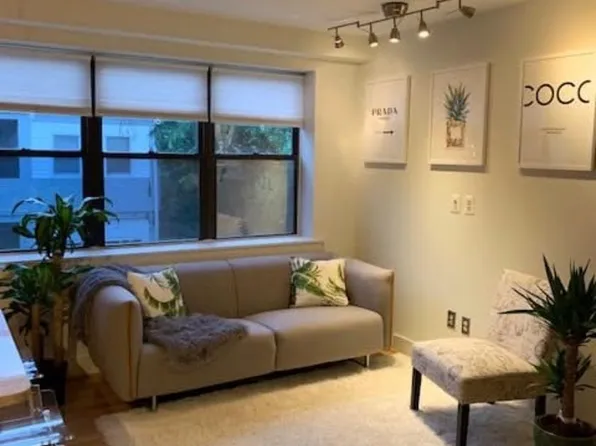 210 Oakwood St SE APT 204, Washington, DC 20032