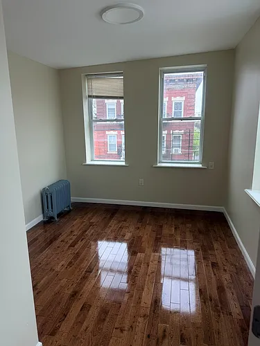 5616-18 Hudson Ave #3B Photo 1