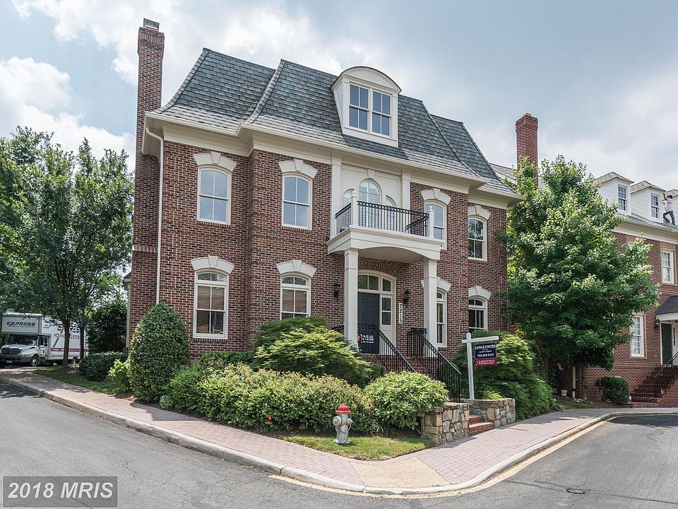 1st image of 7215 Farm Meadow Ct