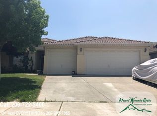 2131 W Little Sandy Dr, Merced, CA