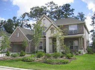 39 E Hullwood Cir, The Woodlands, TX 77389