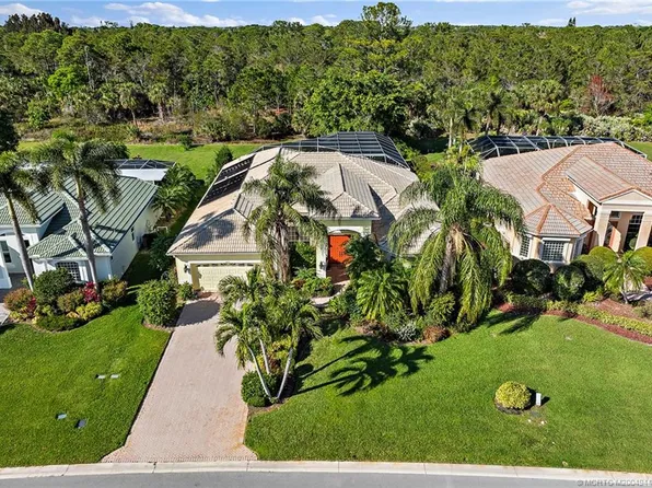 2213 SE Montrose Ln, Port Saint Lucie, FL 34952
